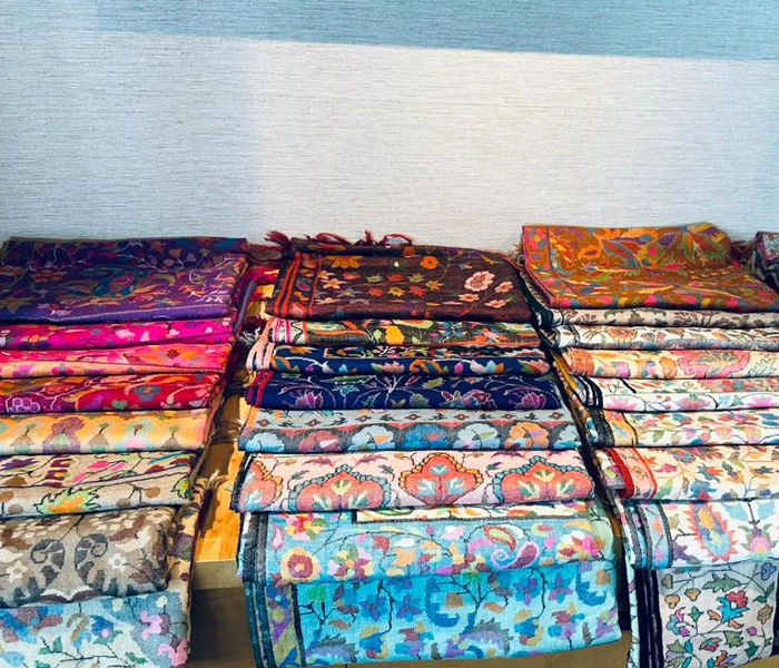 Intricate Patchwork Jamawar Detail