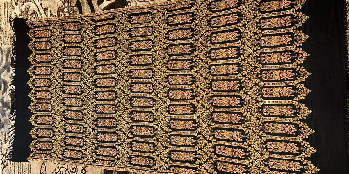 Authentic Jamawar Shawl 1